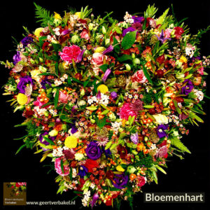 bloemenhart , eustoma ,roos,clematis ,craspedia, anjer ,groensoorten