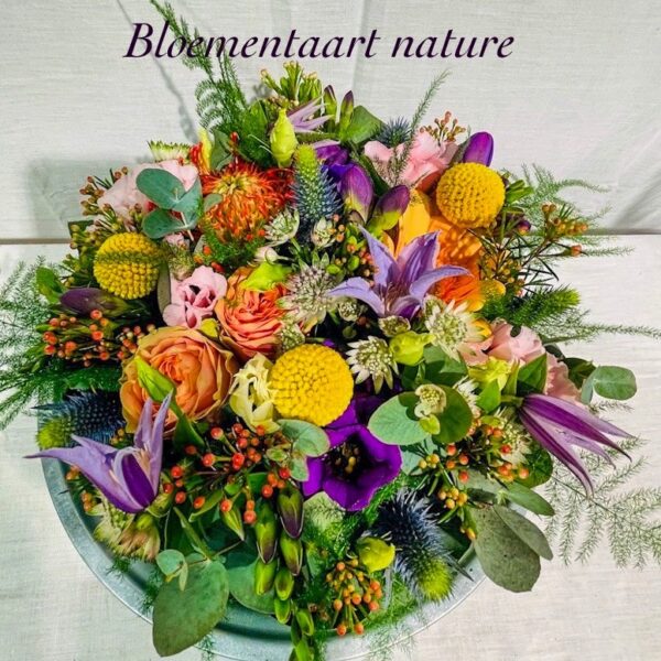 bloementaart "nature " de kleur spreekt voor zich zelf , roos ,scabiosa , groensoorten