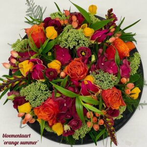 bloementaart "Orange summer" eistoma ,roos,gloriosa ,hypericum , groensoorten